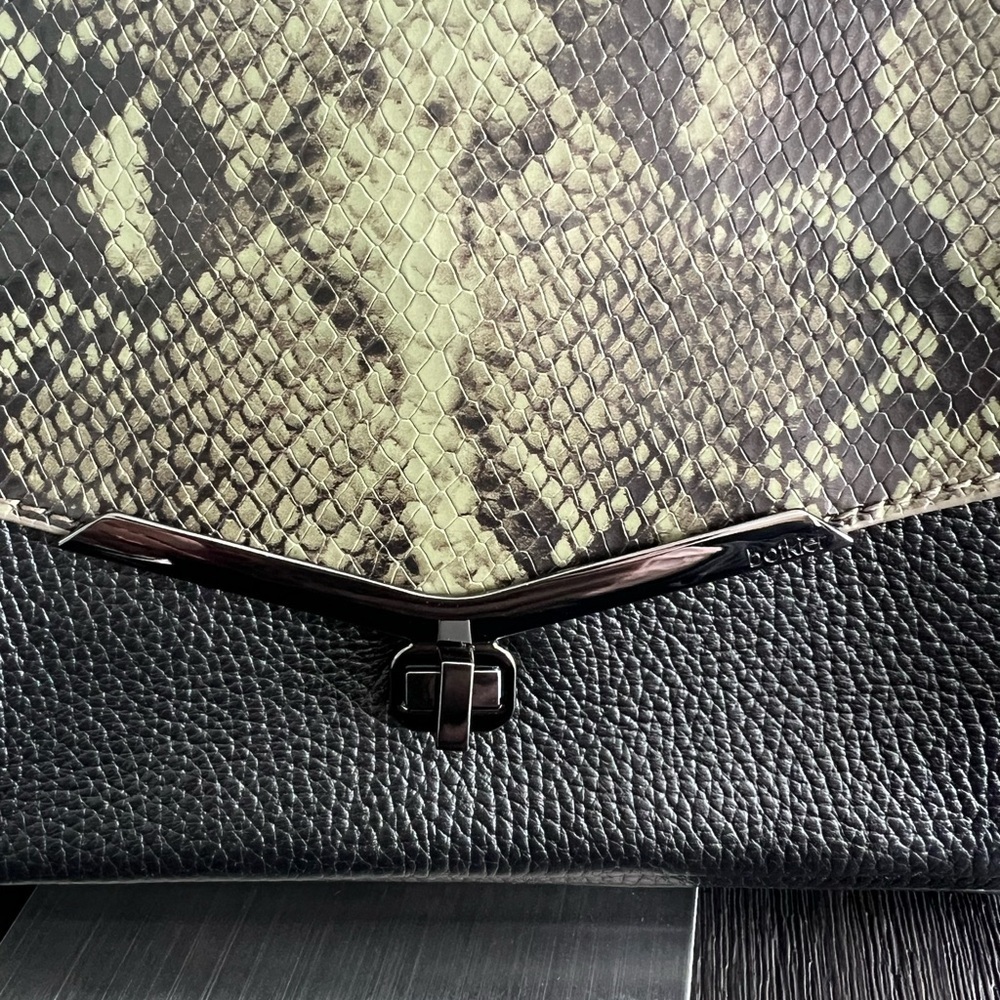 NWT Botkier Valentina Woman's Leather Cross Body Military Green Snake - Picture 5 of 7